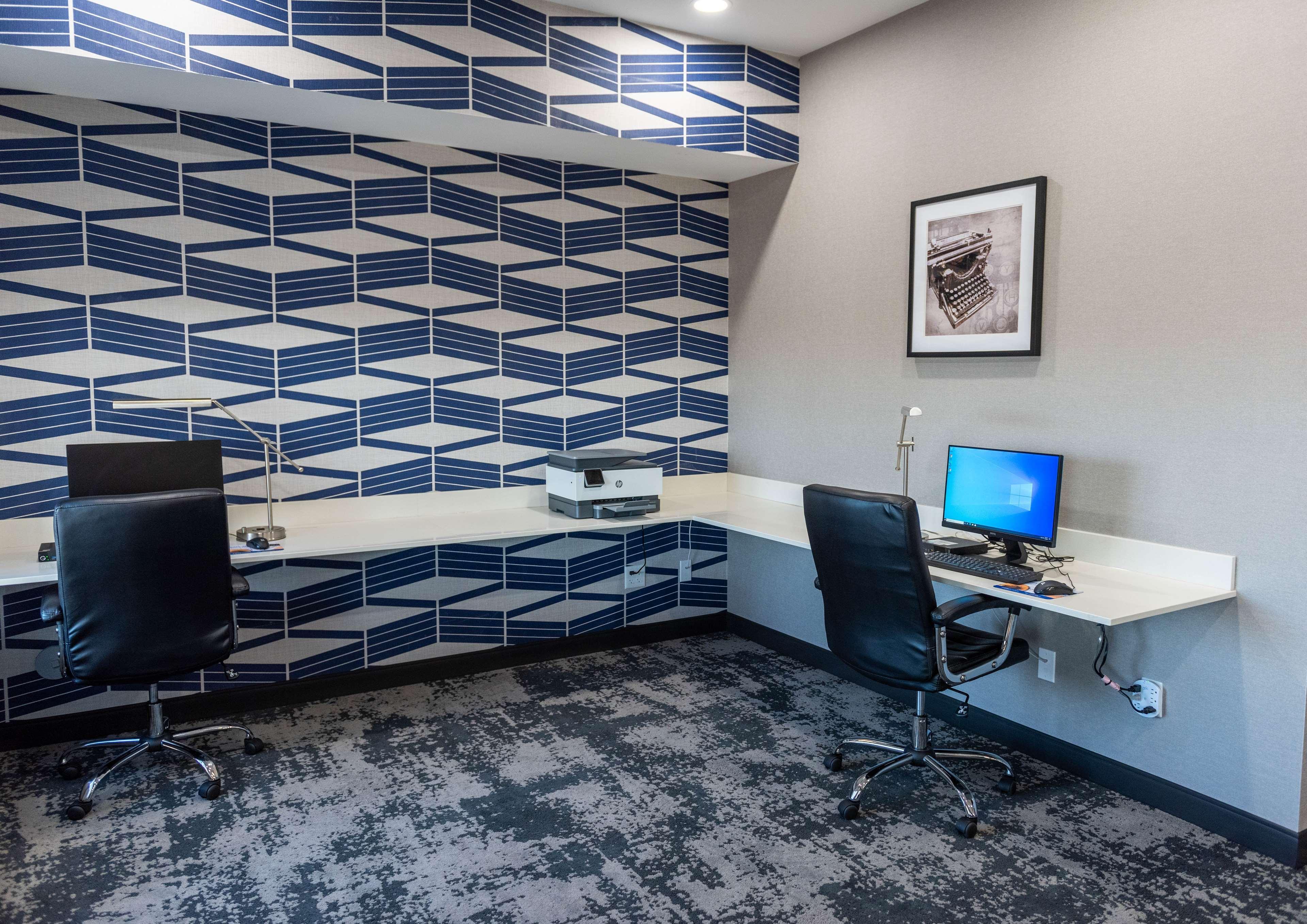 Best Western Premier Executive Residency Medicine Hat Eksteriør billede